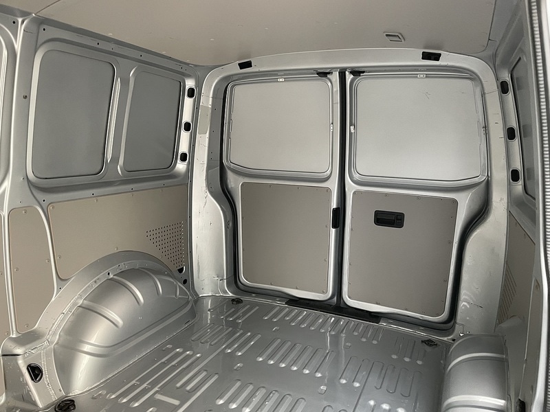 Used Volkswagen Transporter 2018 for sale - 77137348: Photo 25