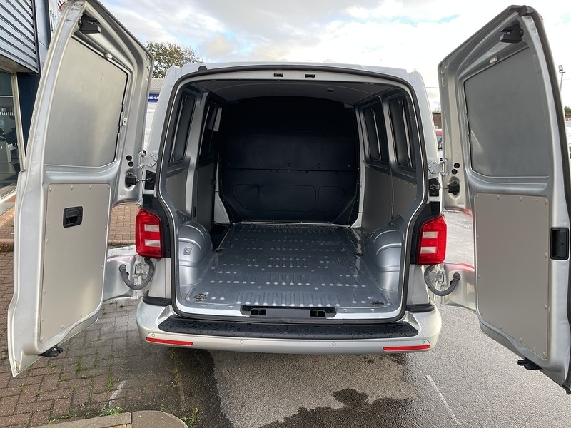 Used Volkswagen Transporter 2018 for sale - 77137348: Photo 26