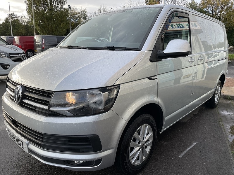 Used Volkswagen Transporter 2018 for sale - 77137348: Photo 4