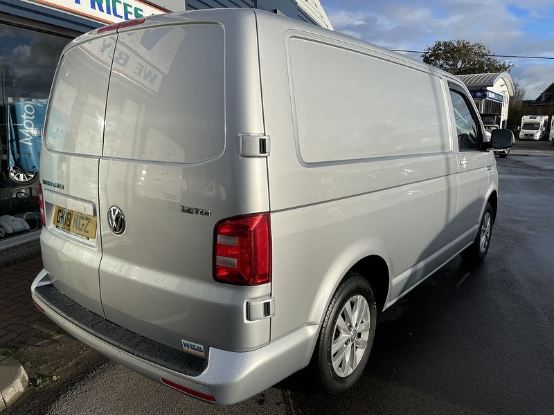 Used Volkswagen Transporter 2018 for sale - 77137348: Photo 8