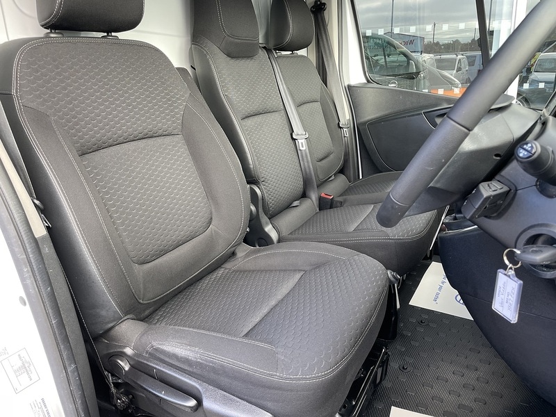 Used Vauxhall Vivaro 2017 for sale - 77137254: Photo 19