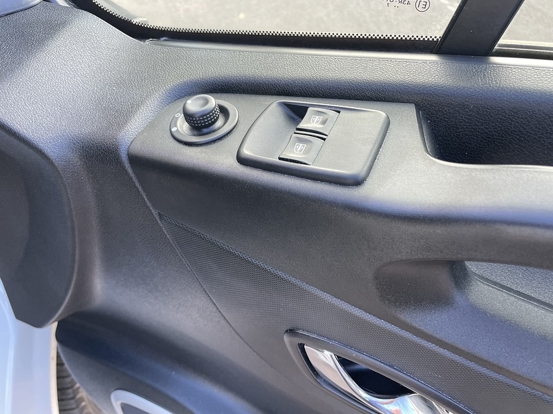 Used Vauxhall Vivaro 2017 for sale - 77137254: Photo 25