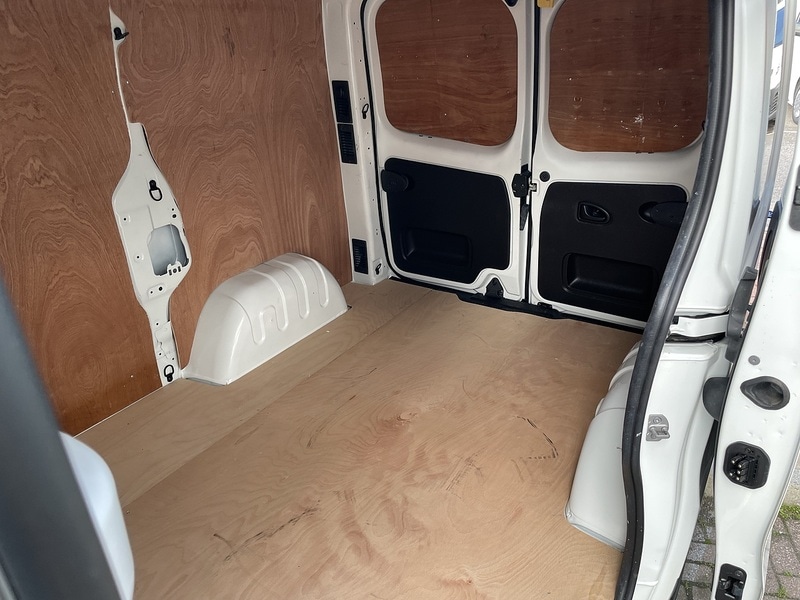 Used Vauxhall Vivaro 2017 for sale - 77137254: Photo 32