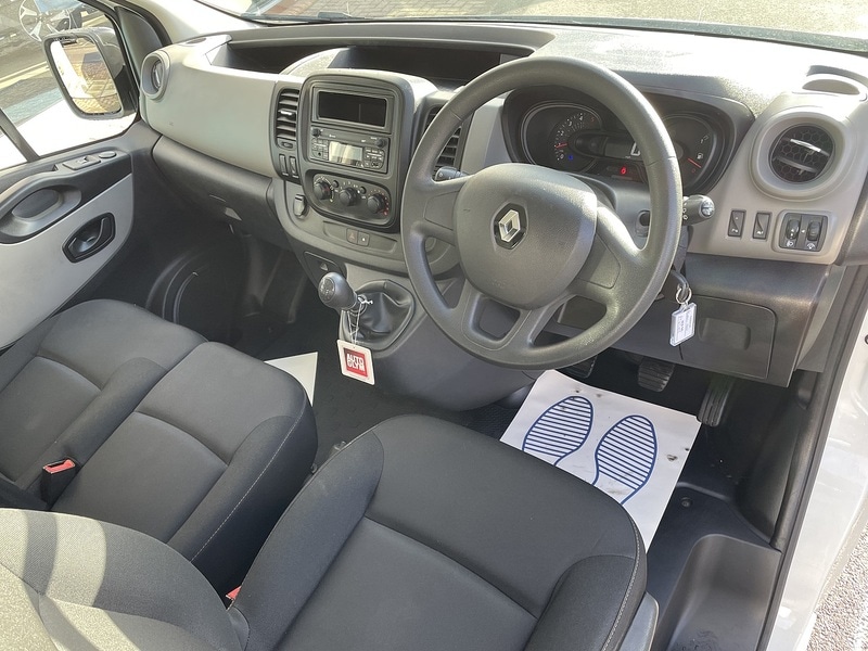 Used Renault Trafic 2018 for sale - 77283799: Photo 12