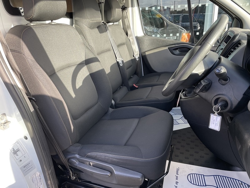 Used Renault Trafic 2018 for sale - 77283799: Photo 15