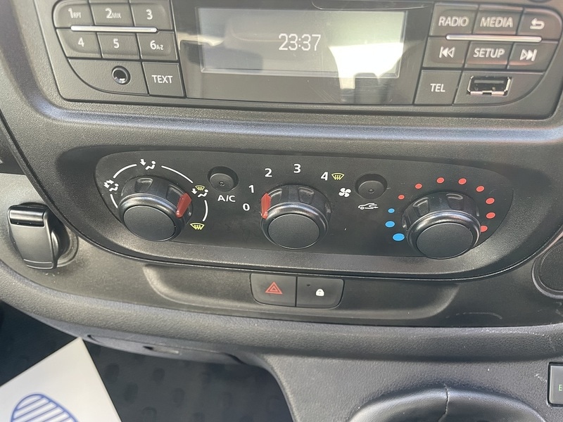 Used Renault Trafic 2018 for sale - 77283799: Photo 18