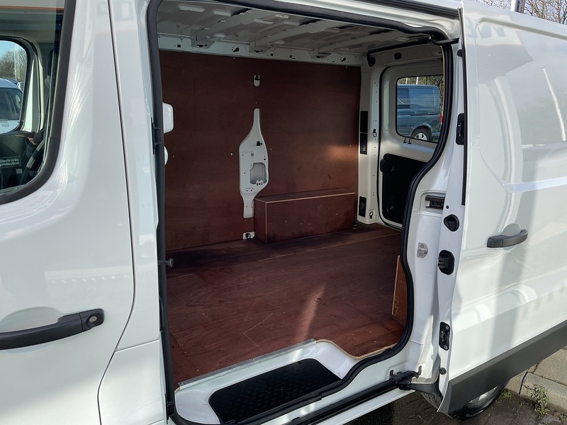 Used Renault Trafic 2018 for sale - 77283799: Photo 28
