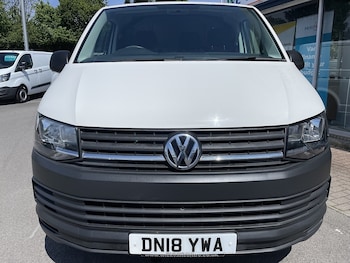 Used Volkswagen Transporter 2018 for sale - 78920075: Photo