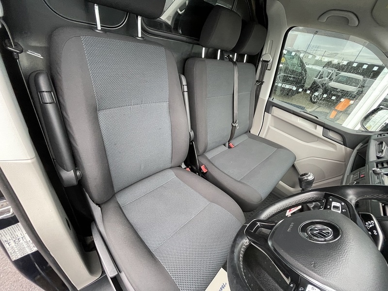 Used Volkswagen Transporter 2018 for sale - 77137294: Photo 12