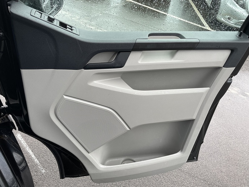 Used Volkswagen Transporter 2018 for sale - 77137294: Photo 19
