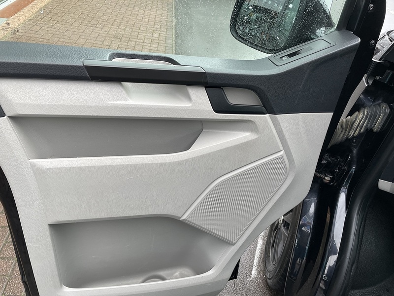 Used Volkswagen Transporter 2018 for sale - 77137294: Photo 22