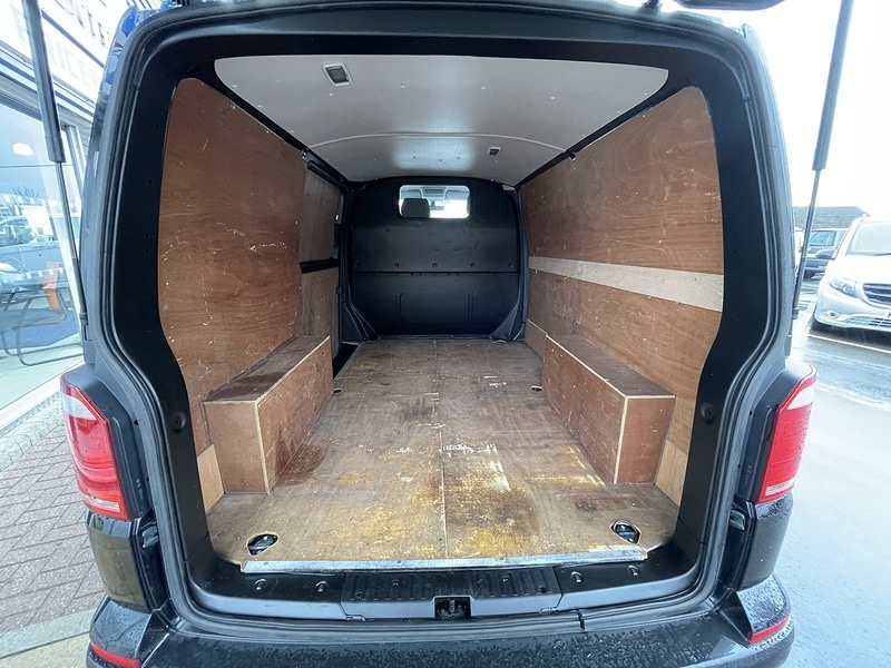 Used Volkswagen Transporter 2018 for sale - 77137294: Photo 27