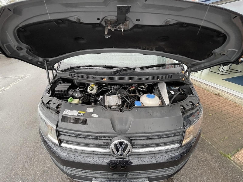 Used Volkswagen Transporter 2018 for sale - 77137294: Photo 28