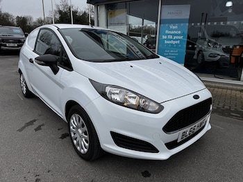 Used Ford Fiesta Van 2016 for sale - 77288685: Photo