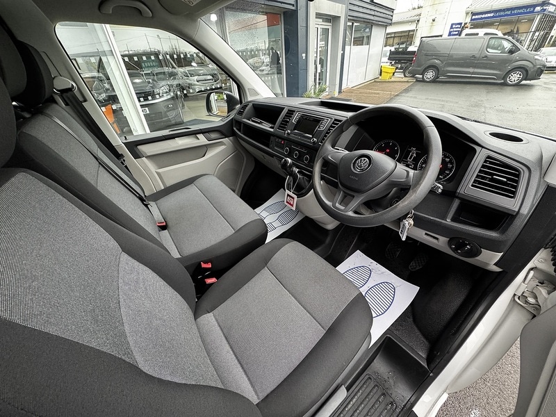 Used Volkswagen Transporter 2018 for sale - 77850881: Photo 10