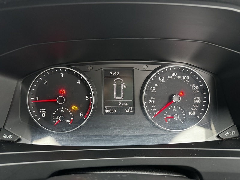 Used Volkswagen Transporter 2018 for sale - 77850881: Photo 18