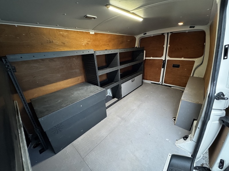 Used Volkswagen Transporter 2018 for sale - 77850881: Photo 23