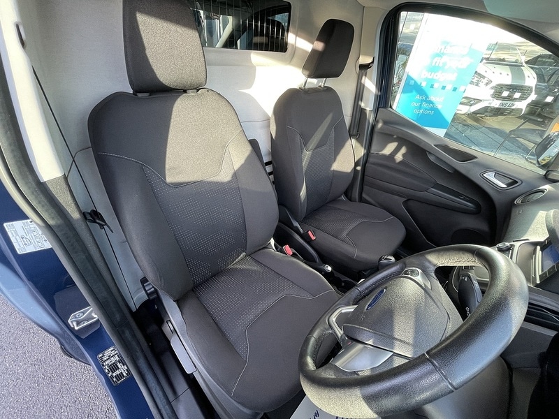 Used Ford Transit Courier 2019 for sale - 77162035: Photo 17