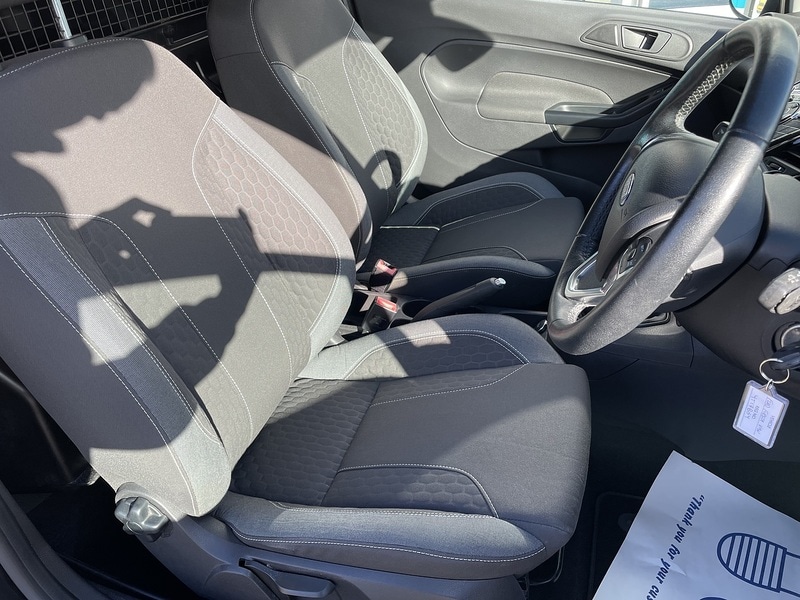 Used Ford Fiesta 2017 for sale - 77137343: Photo 17