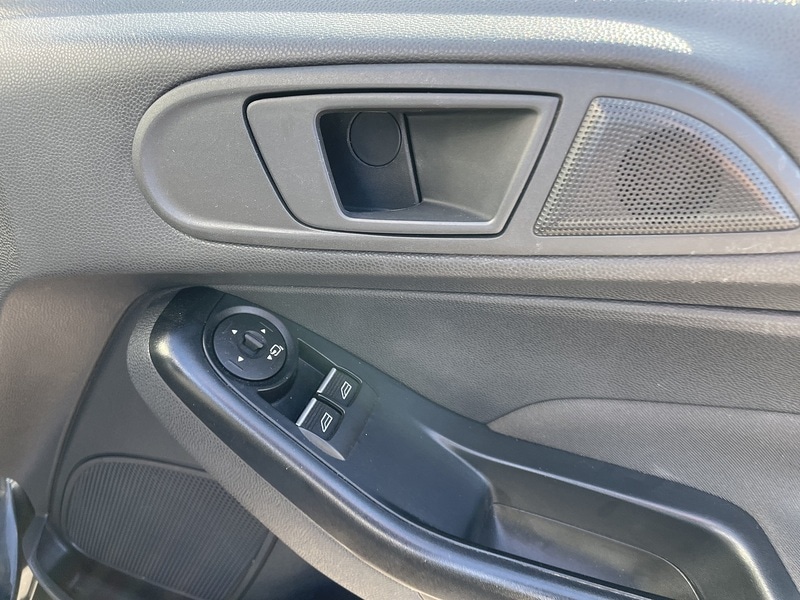 Used Ford Fiesta 2017 for sale - 77137343: Photo 21