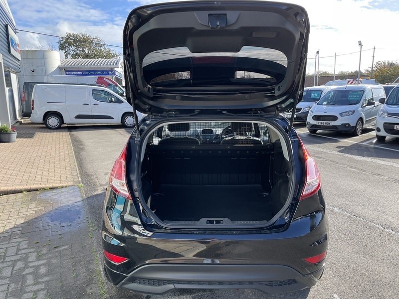 Used Ford Fiesta 2017 for sale - 77137343: Photo 26