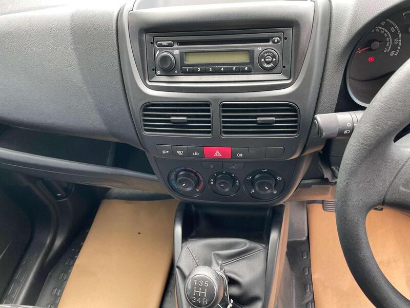 Used Vauxhall Combo 2017 for sale - 77137265: Photo 22
