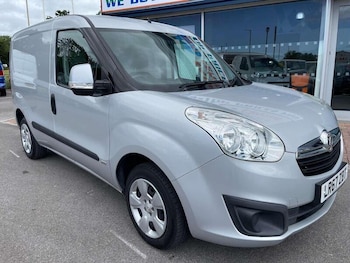 Used Vauxhall Combo 2017 for sale - 77137265: Photo