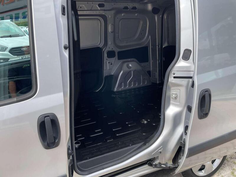 Used Vauxhall Combo 2017 for sale - 77137265: Photo 7