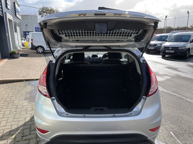 Used Ford Fiesta 2016 for sale - 77137330: Photo 26