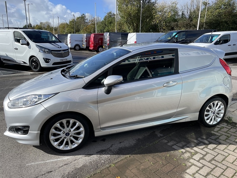 Used Ford Fiesta 2016 for sale - 77137330: Photo 5