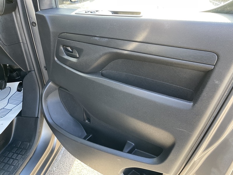 Used Vauxhall Vivaro 2023 for sale - 77137341: Photo 15