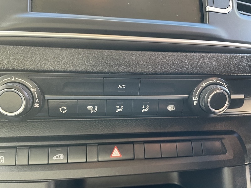 Used Vauxhall Vivaro 2023 for sale - 77137341: Photo 18