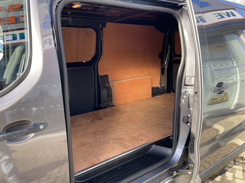 Used Vauxhall Vivaro 2023 for sale - 77137341: Photo 25