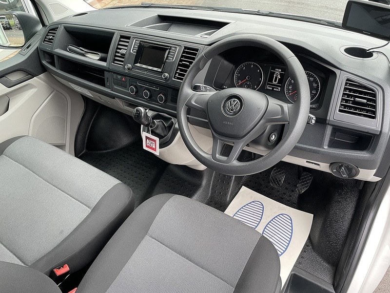Used Volkswagen Transporter 2018 for sale - 77409177: Photo 11