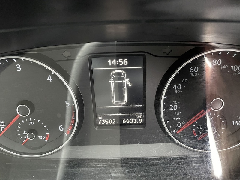 Used Volkswagen Transporter 2018 for sale - 77409177: Photo 12