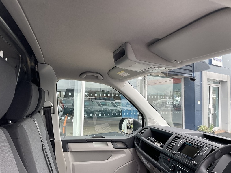 Used Volkswagen Transporter 2018 for sale - 77409177: Photo 15