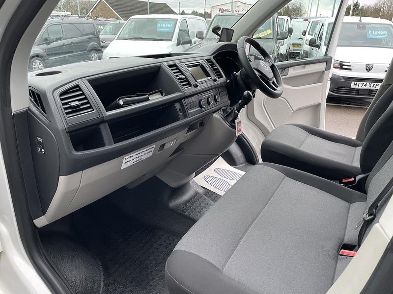 Used Volkswagen Transporter 2018 for sale - 77409177: Photo 20