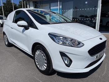 Used Ford Fiesta Van 2019 for sale - 78986421: Photo