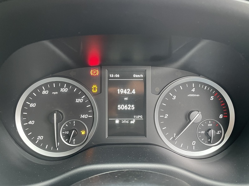 Used Mercedes-Benz Vito 2020 for sale - 77137361: Photo 17