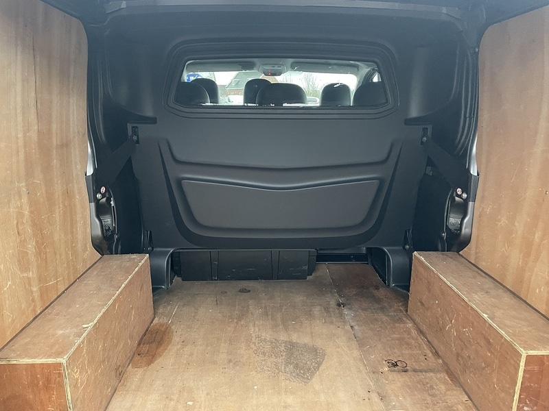 Used Vauxhall Vivaro 2016 for sale - 77137289: Photo 30