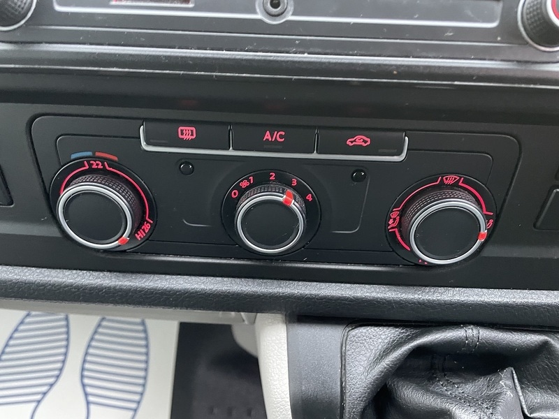 Used Volkswagen Transporter 2016 for sale - 77298312: Photo 19