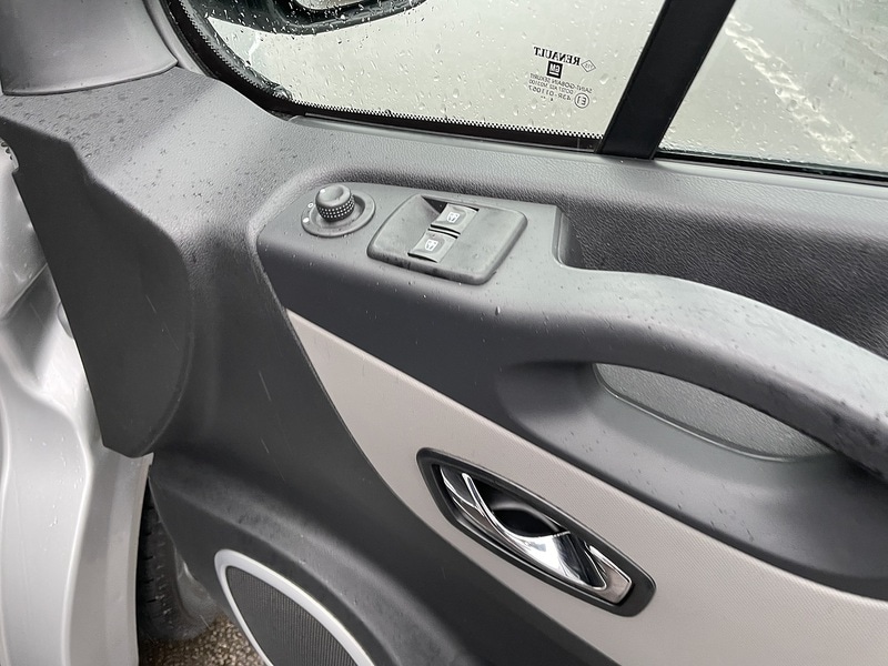 Used Renault Trafic 2015 for sale - 77137355: Photo 21