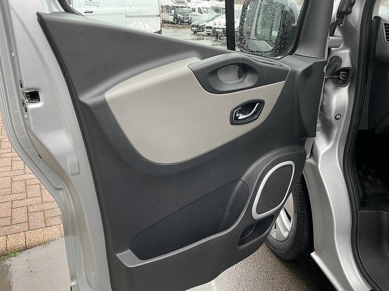 Used Renault Trafic 2015 for sale - 77137355: Photo 24