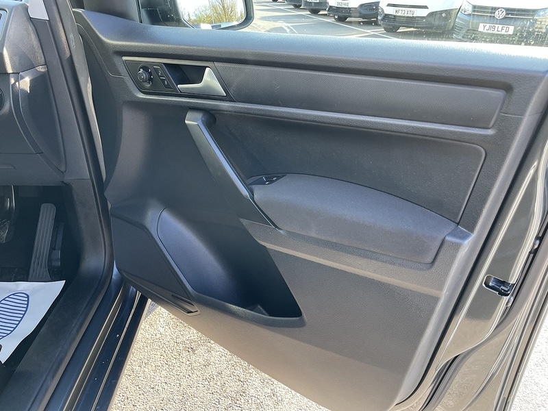 Used Volkswagen Caddy Maxi Life 2018 for sale - 78154513: Photo 20