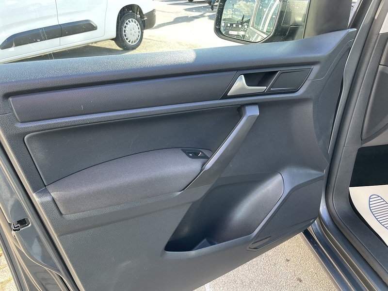 Used Volkswagen Caddy Maxi Life 2018 for sale - 78154513: Photo 24