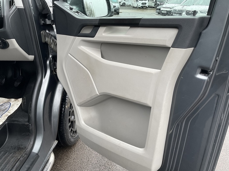 Used Volkswagen Transporter 2016 for sale - 77137305: Photo 21