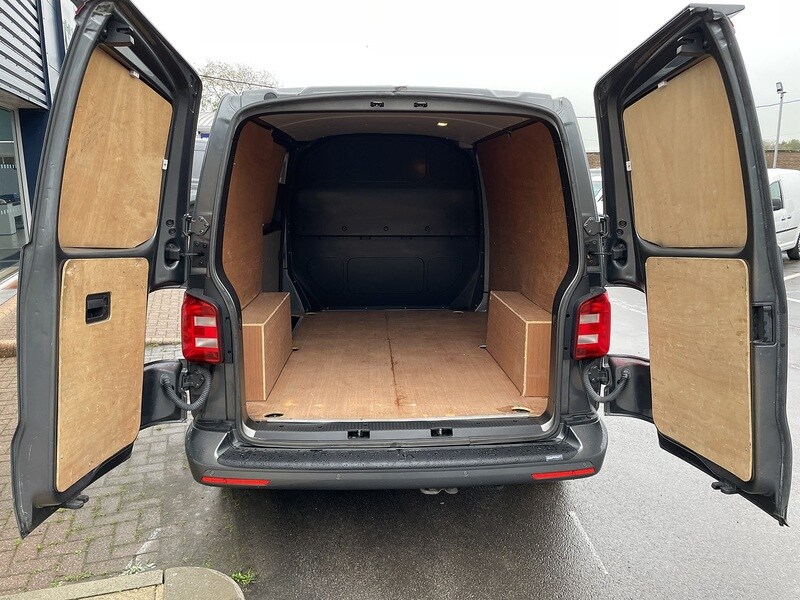 Used Volkswagen Transporter 2016 for sale - 77137305: Photo 30