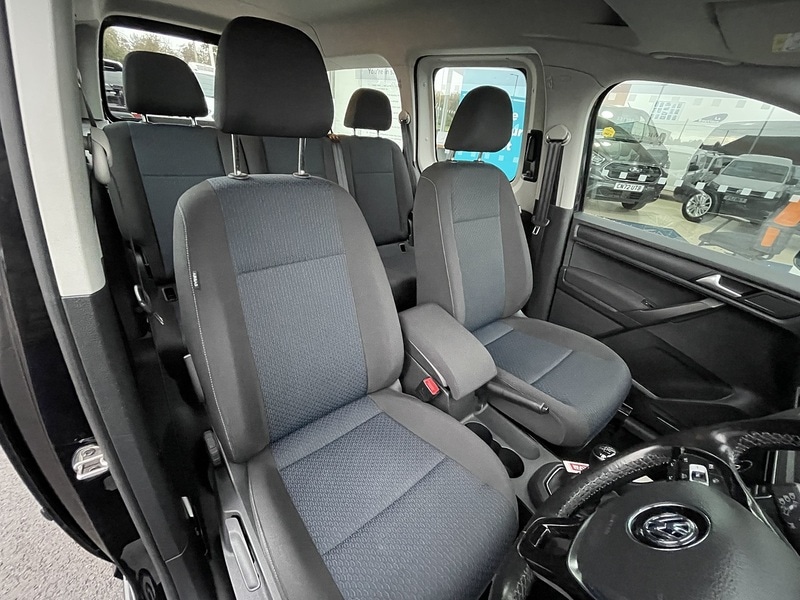 Used Volkswagen Caddy Maxi Life 2018 for sale - 77137286: Photo 13