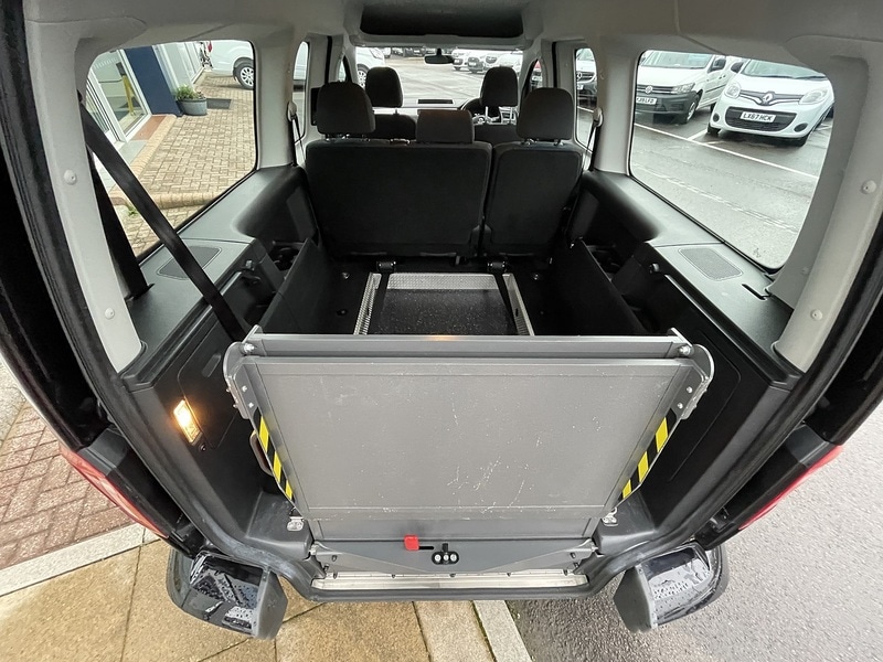 Used Volkswagen Caddy Maxi Life 2018 for sale - 77137286: Photo 29