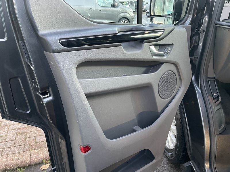 Used Ford Transit Custom 2018 for sale - 77137319: Photo 21